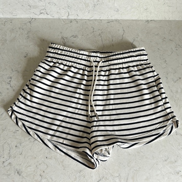 H&M Striped Cotton Blend Shorts with Drawstring (new!) - Picture 1 of 3